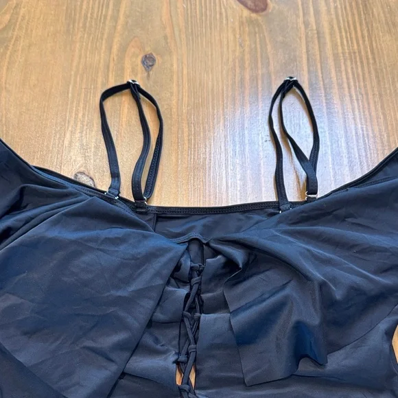 Solid Black Off-Shoulder ruffled Swimsuit removable straps NWOT - Picture 4 of 11